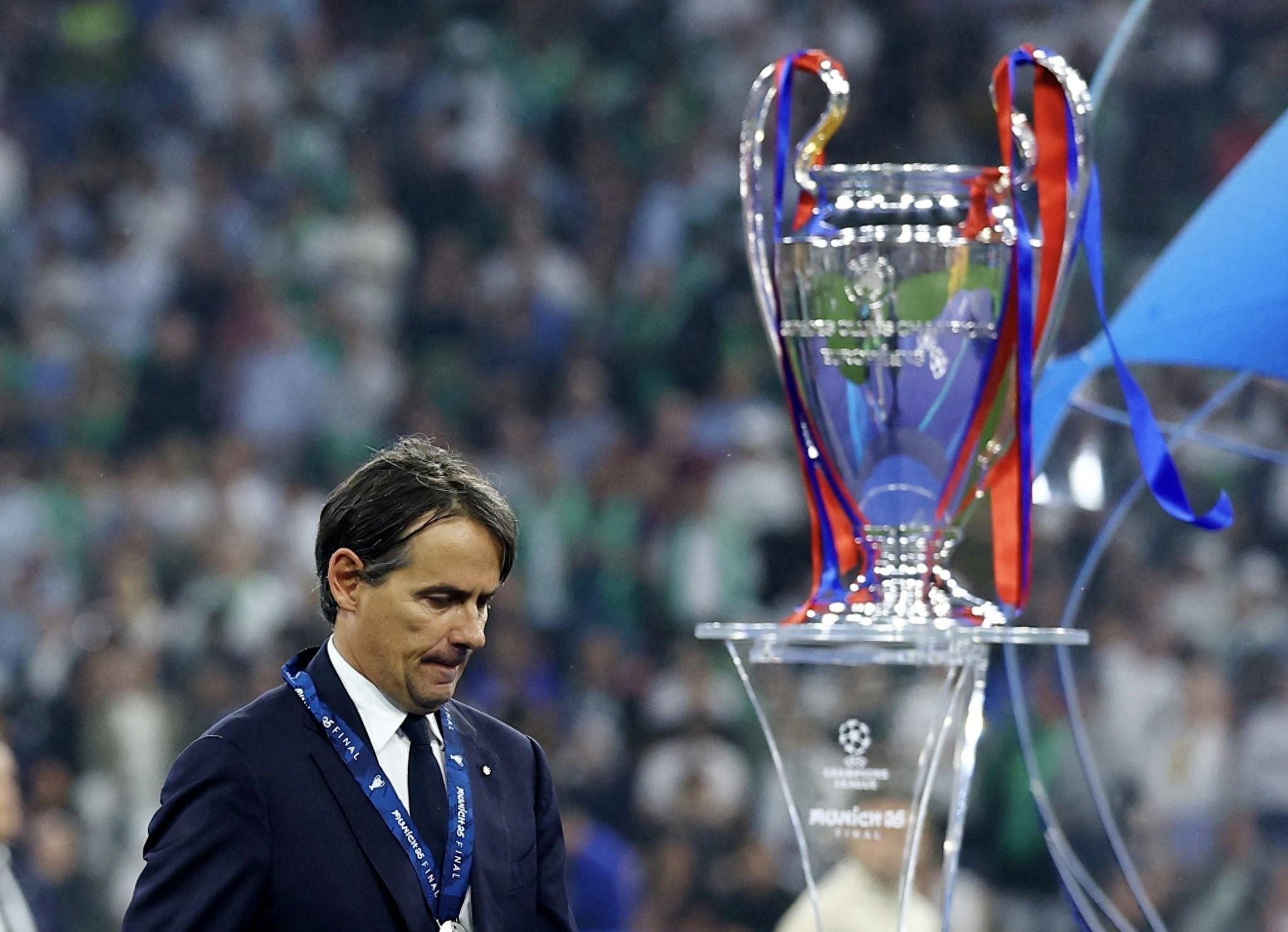 包含赛后AC米兰备战亚冠,遗憾出局细节曝光,态度坚定,赛季目标并未改变的词条 包含赛后AC米兰备战亚冠,遗憾出局细节曝光,态度坚定,赛季目标并未改变的词条